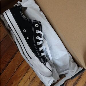 Brand new Chuck Taylor All Star WIDE Low Top